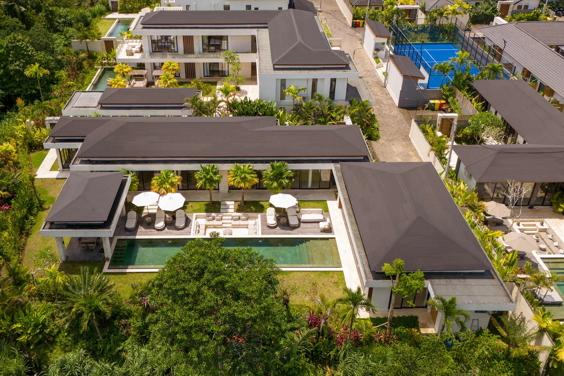 12 BR Padel Tropical-Modern Estate Ubud — 12BR Estate Rental in Ubud — image 11