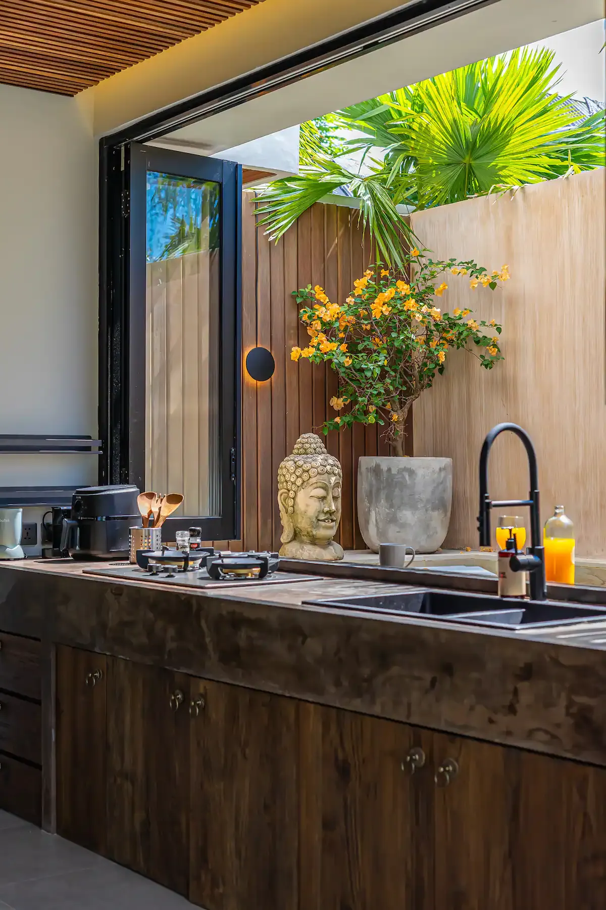 2 BR Tropical-Modern Pool Villa Canggu — 2BR Villa Rental in Pererenan — image 16