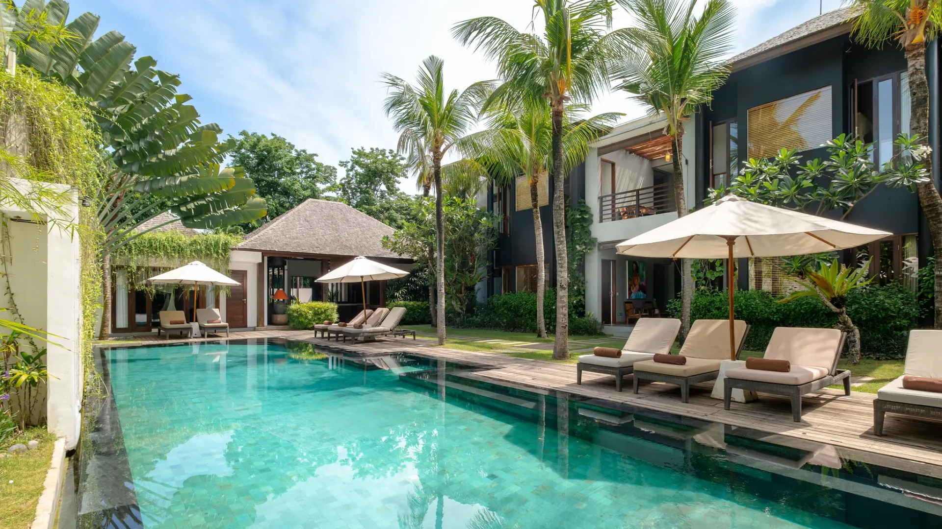 6 BR Infinity-Pool Group Villa Seminyak — 6BR Villa Rental in Seminyak — image 1