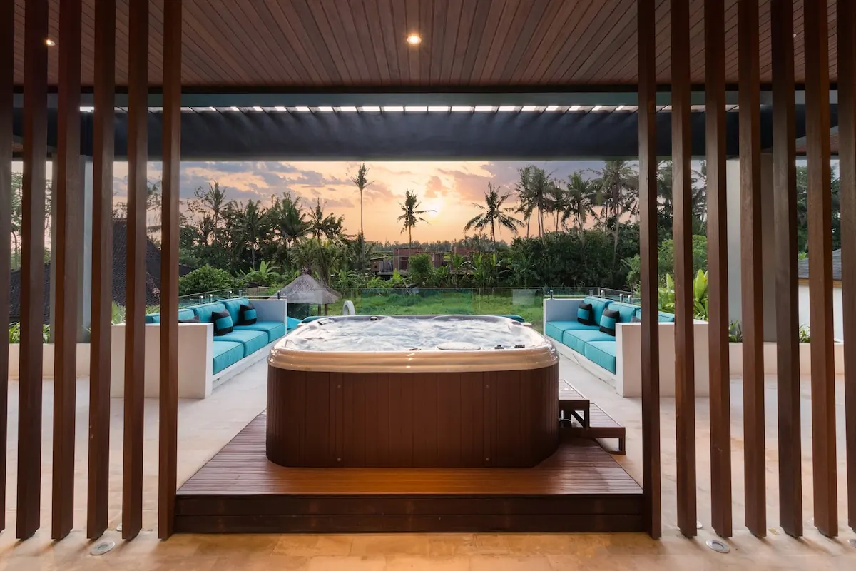 6 BR Modern Pool Retreat Ubud — 6BR Villa Rental in Ubud — image 3