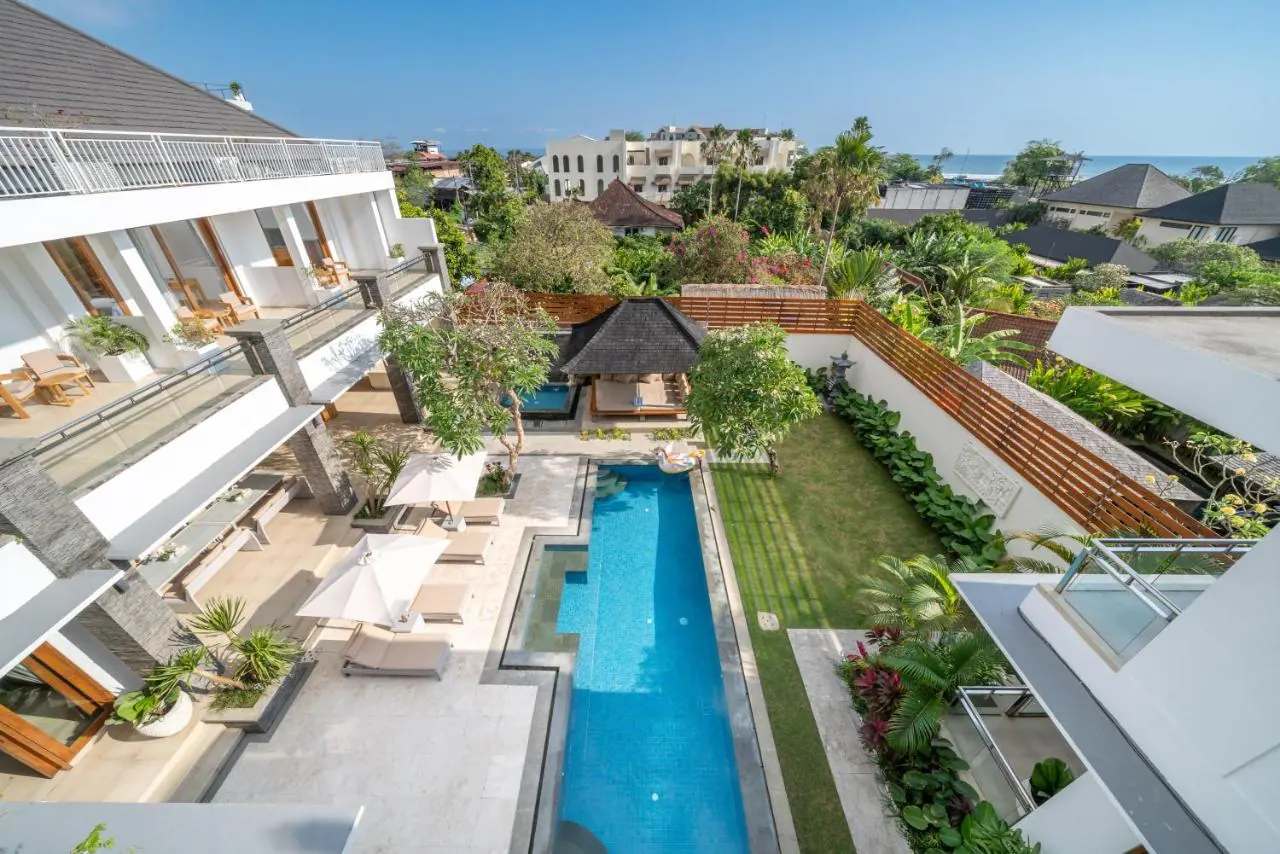7 BR Tropical Garden Pavilion Villa Canggu — 7BR Villa Rental in Canggu — image 1