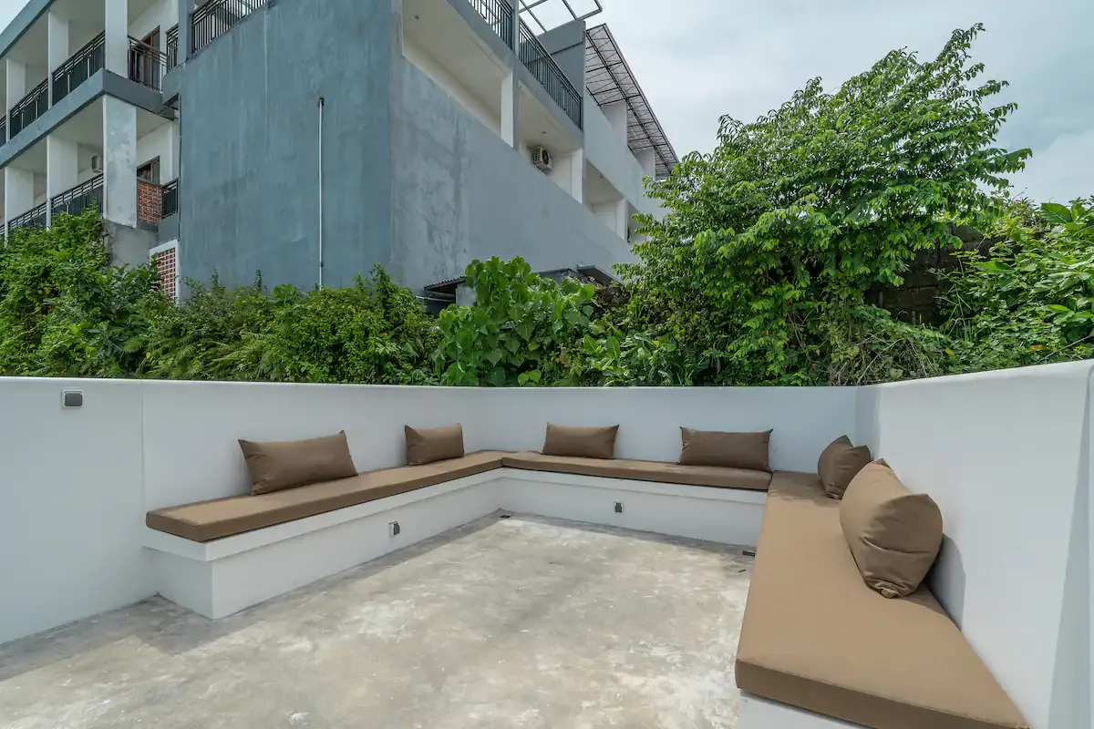 9 BR Tropical-Modern Group Estate Uluwatu — 9BR Estate Rental in Uluwatu — image 9