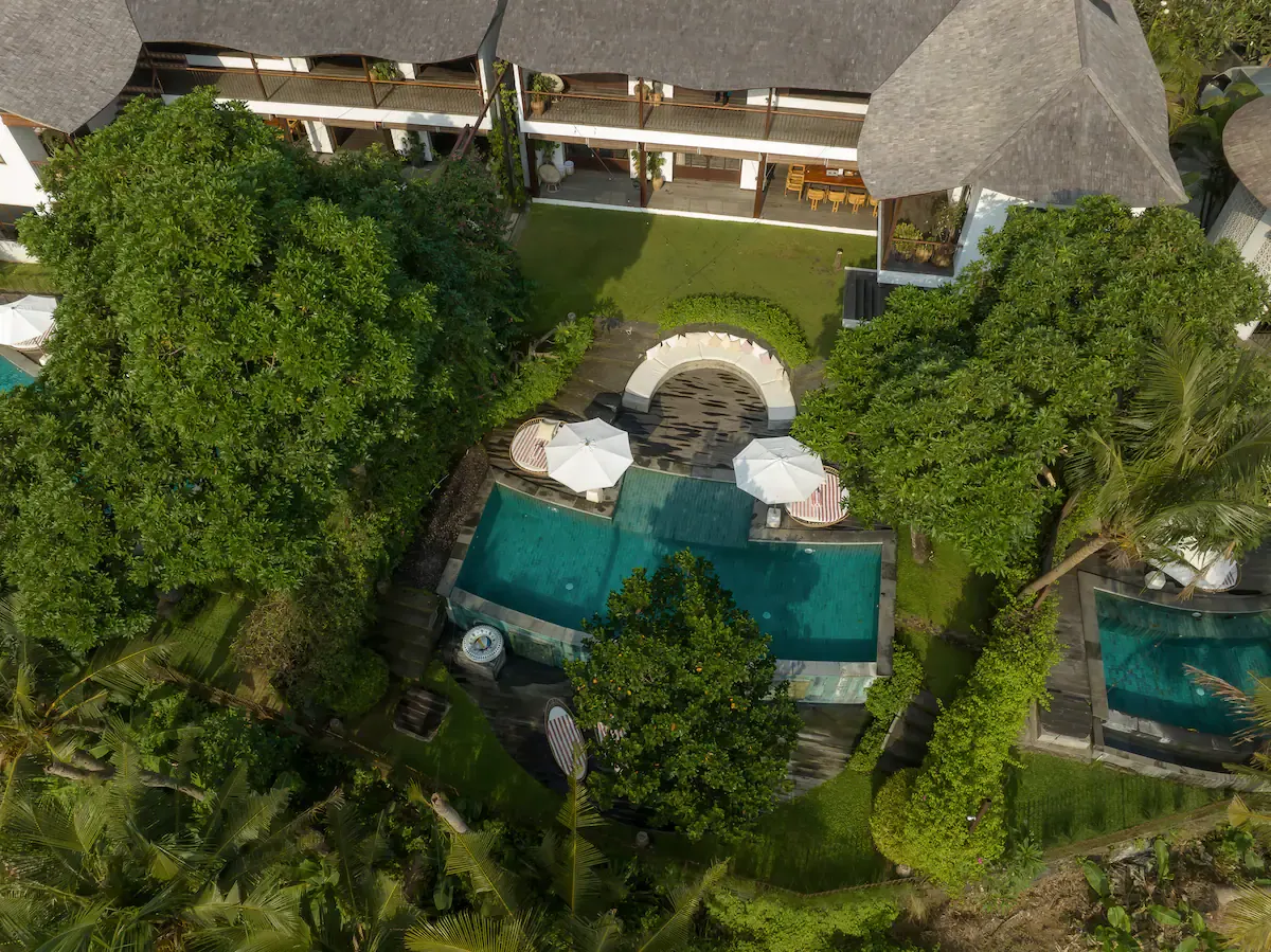 6 BR Tropical Garden Family Villa Canggu — 6BR Villa Rental in Canggu — image 4
