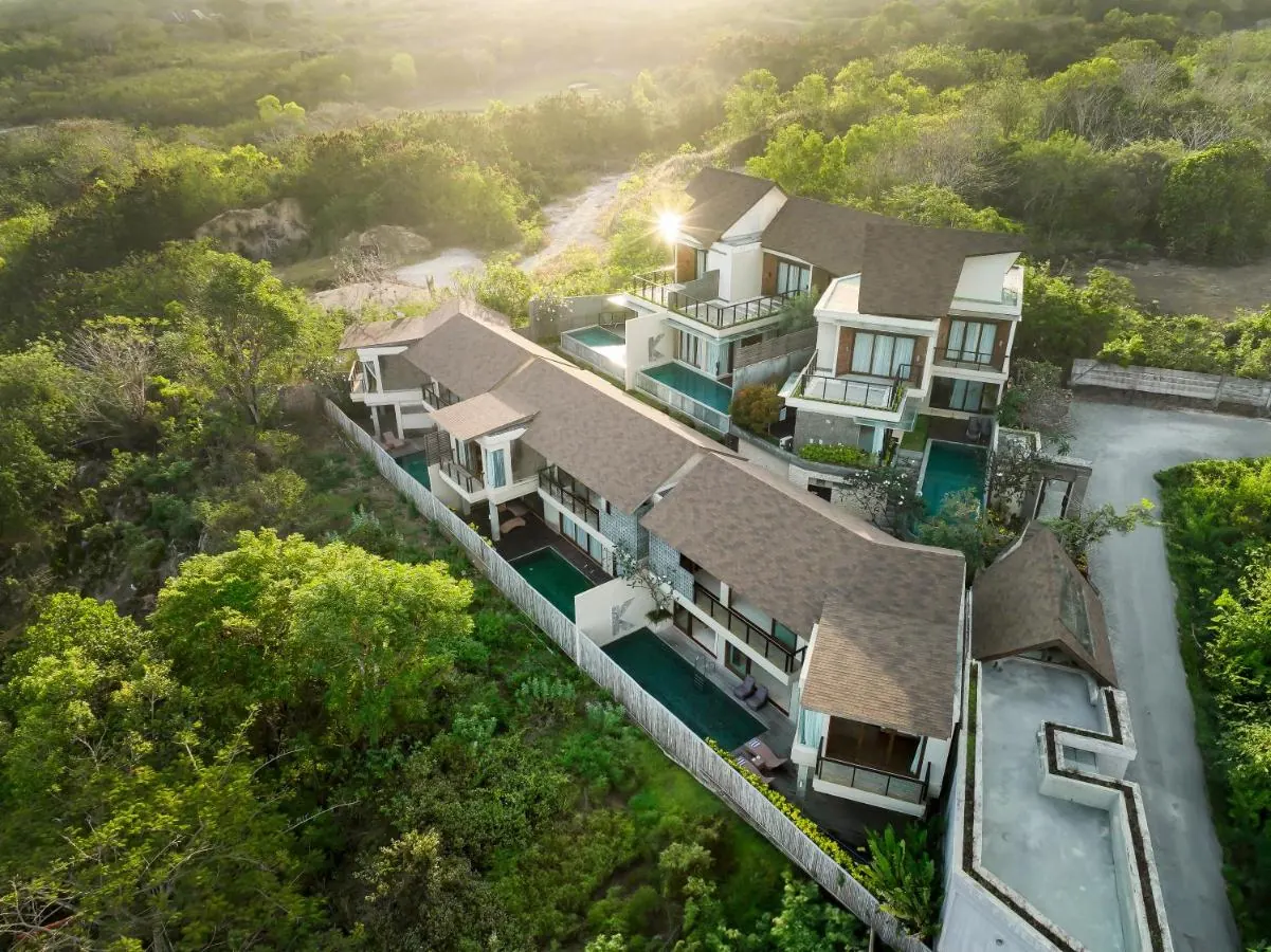 3 BR Hilltop Pool Villa Nusa Dua — 3BR Villa Rental in Nusa Dua