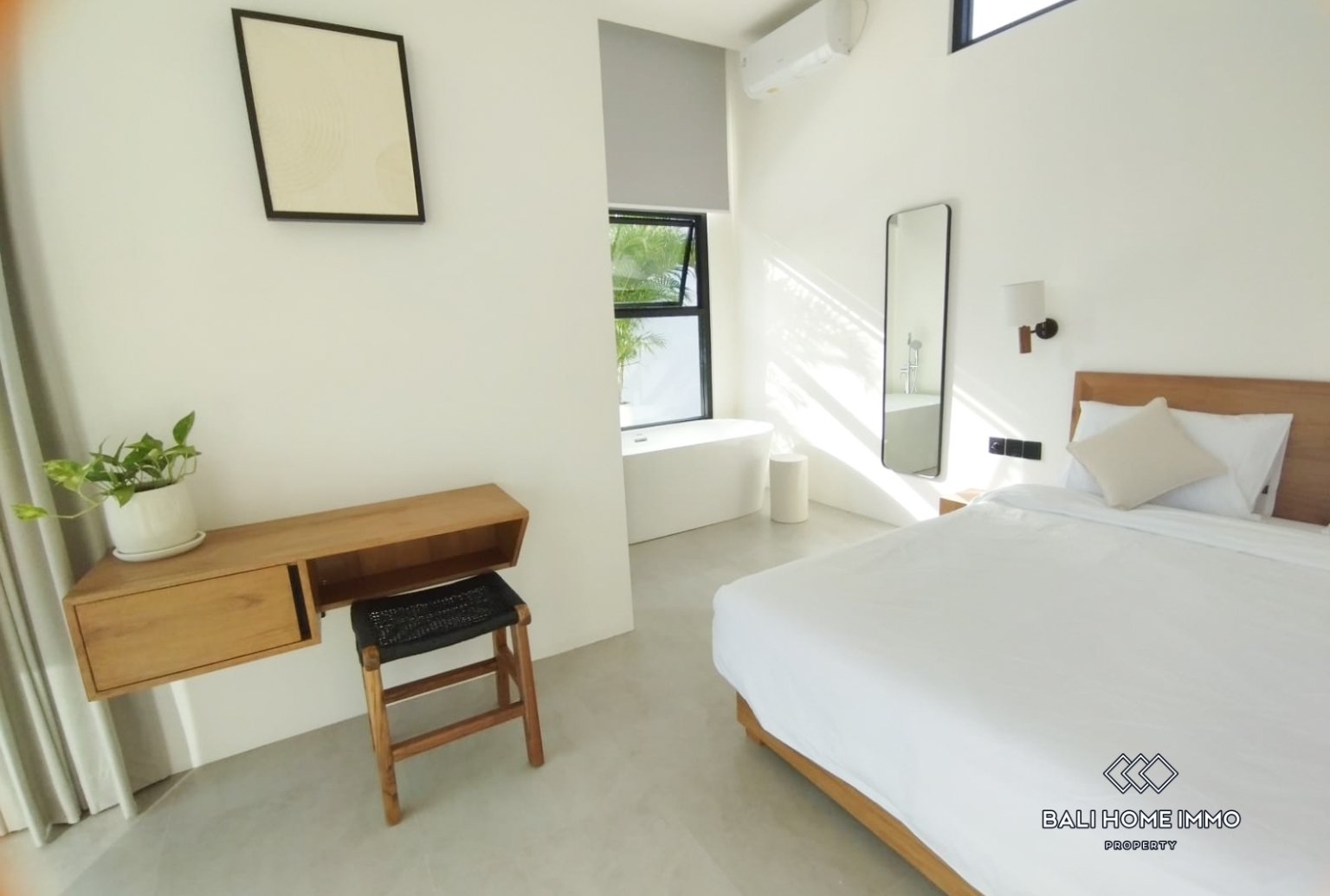 beautiful 1 bedroom loft for rent in Pererenan Bali — image 7