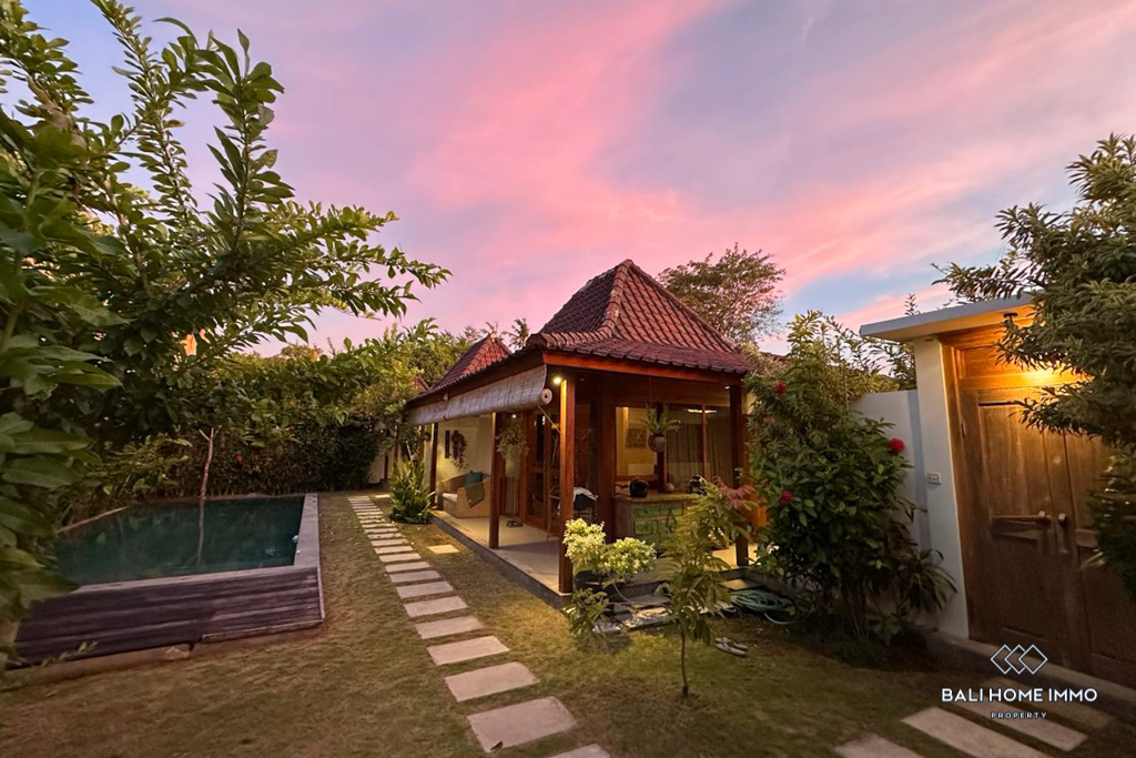 BEAUTIFUL 2 BEDROOM VILLA FOR YEARLY RENTAL NEAR SESEH BEACH BALI — image 1