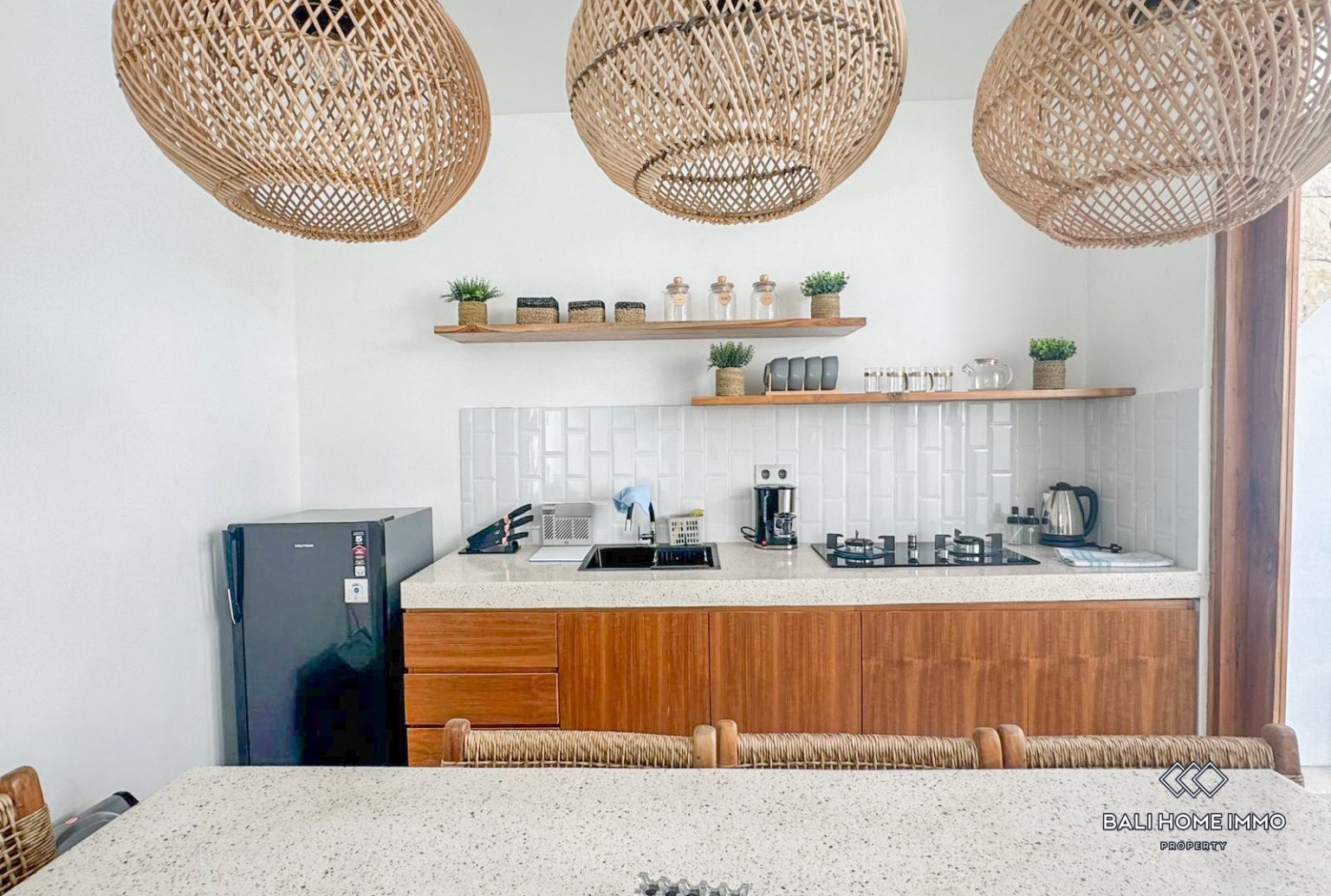 Beautiful 2 Bedrooms villa for Monthly rental in Bali Seminyak Kerobokan — image 1