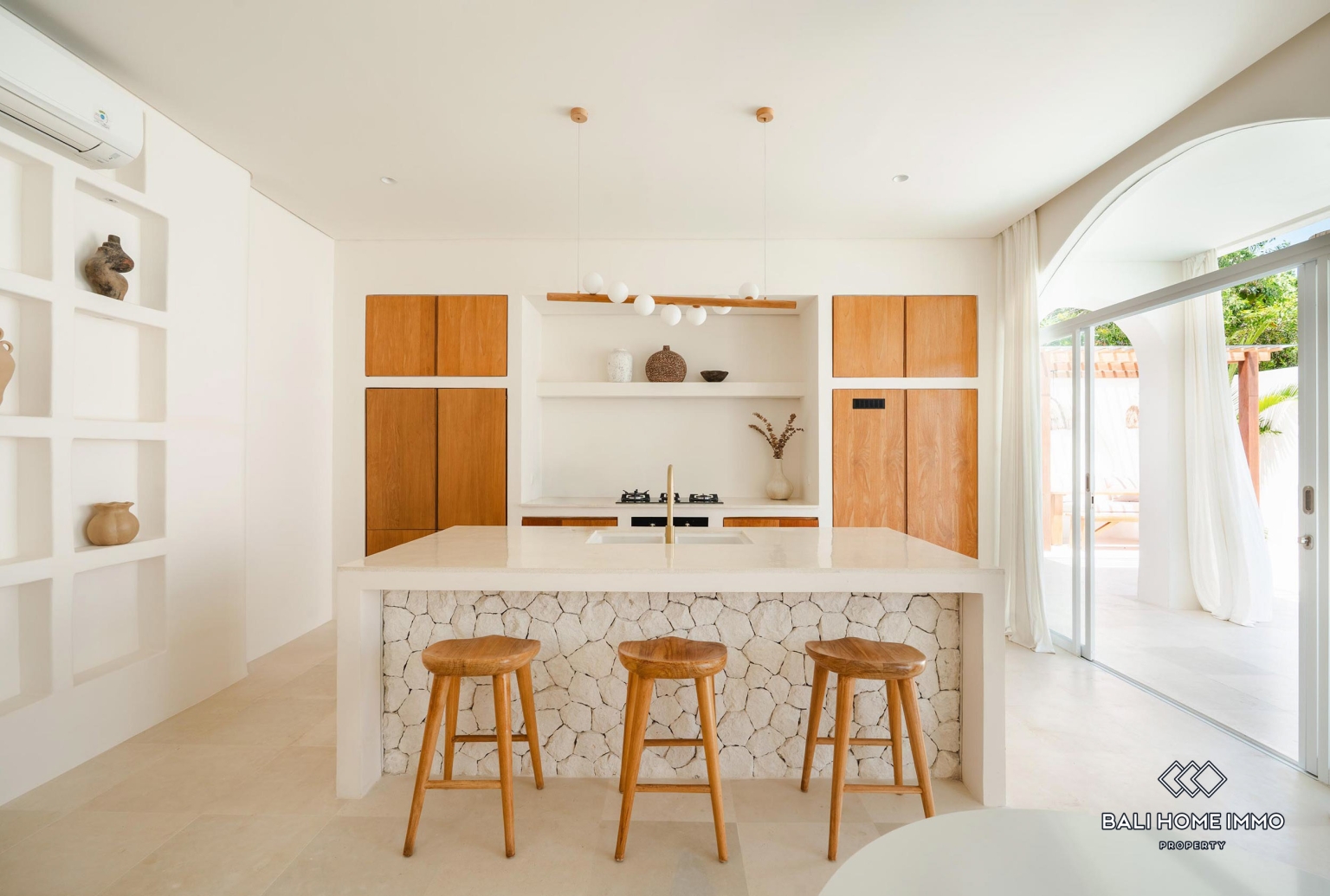 BEAUTIFUL 2 BEDROOMS VILLA FOR MONTHLY RENTAL IN ULUWATU - BINGIN — image 9