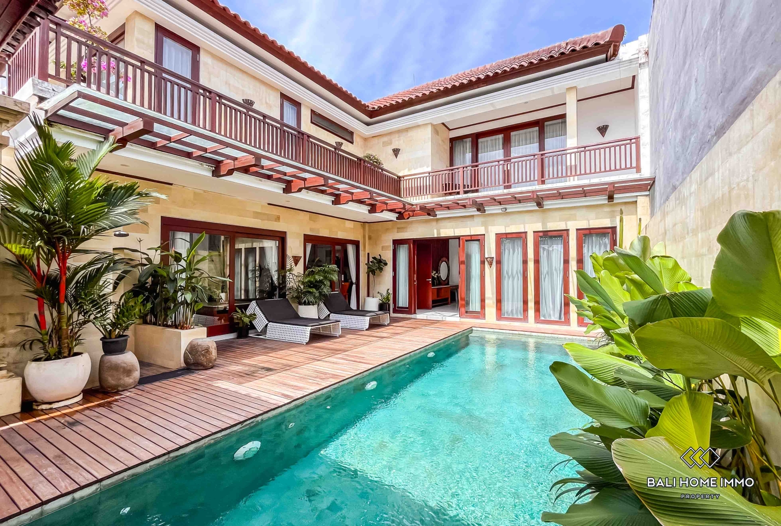 BEAUTIFUL 3 BEDROOMS VILLA FOR MONTHLY & YEARLY RENTAL IN BALI - JIMBARAN