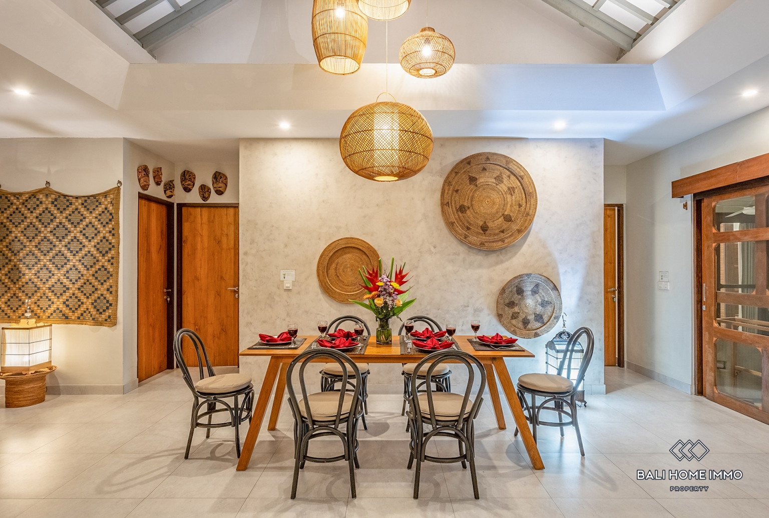 Beautiful 3 Bedrooms villa for Rental in Bali Canggu Berawa — image 5