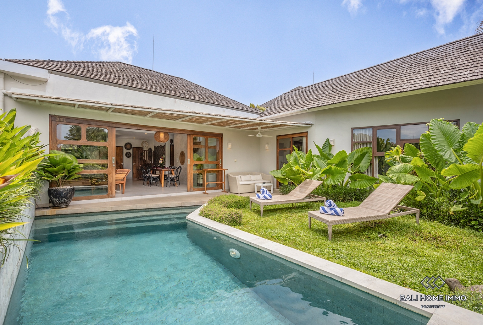 Beautiful 3 Bedrooms villa for Rental in Bali Canggu Berawa