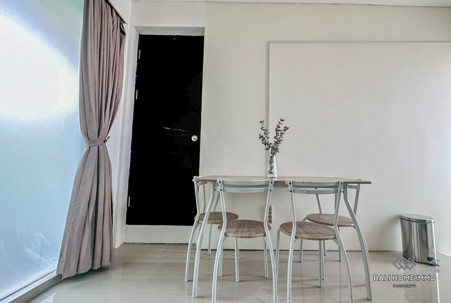 Beautiful 3 Bedrooms villa for rental in Canggu residential side — image 1