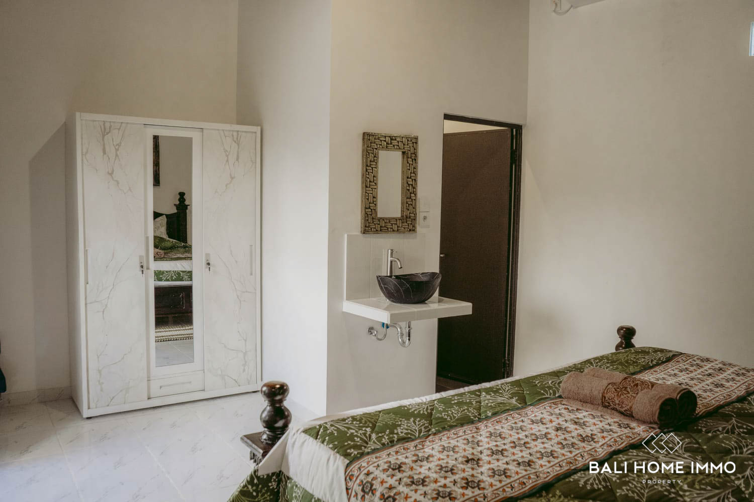 BEAUTIFUL 3 BEDROOMS VILLA FOR YEALY RENTAL IN KUTUH NEAR PANDAWA BEACH — image 8
