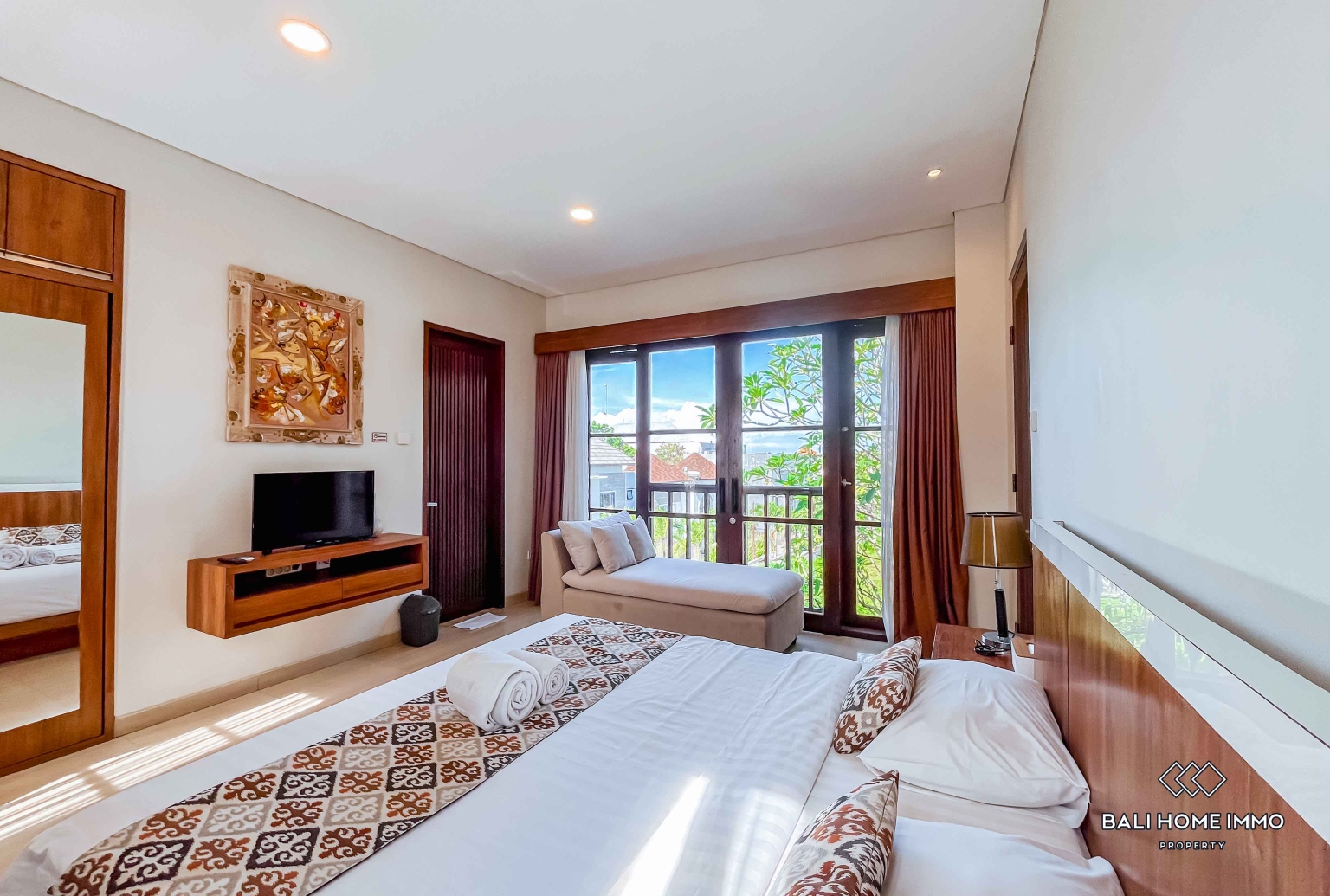BEAUTIFUL 3 BEDROOMS VILLA FOR YEARLY AND MONTHLY RENTAL IN BALI - JIMBARAN — image 11