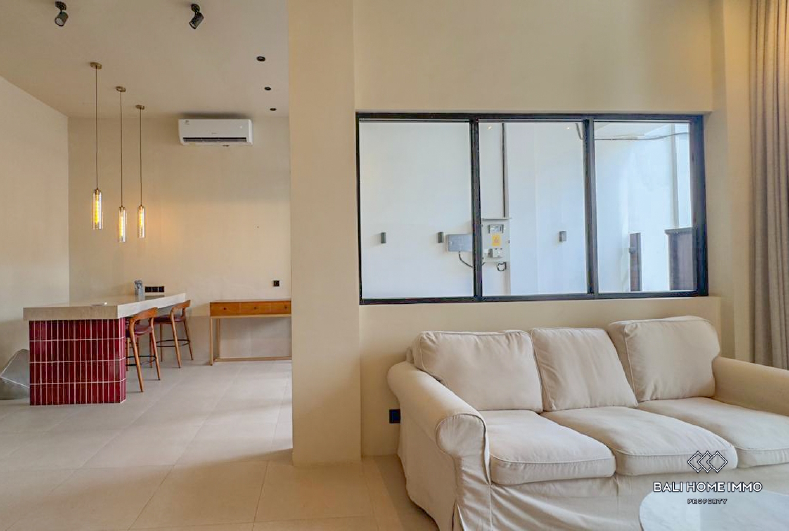 Beautiful 3 Bedrooms villa for yearly rental in Bali Canggu Berawa — image 1