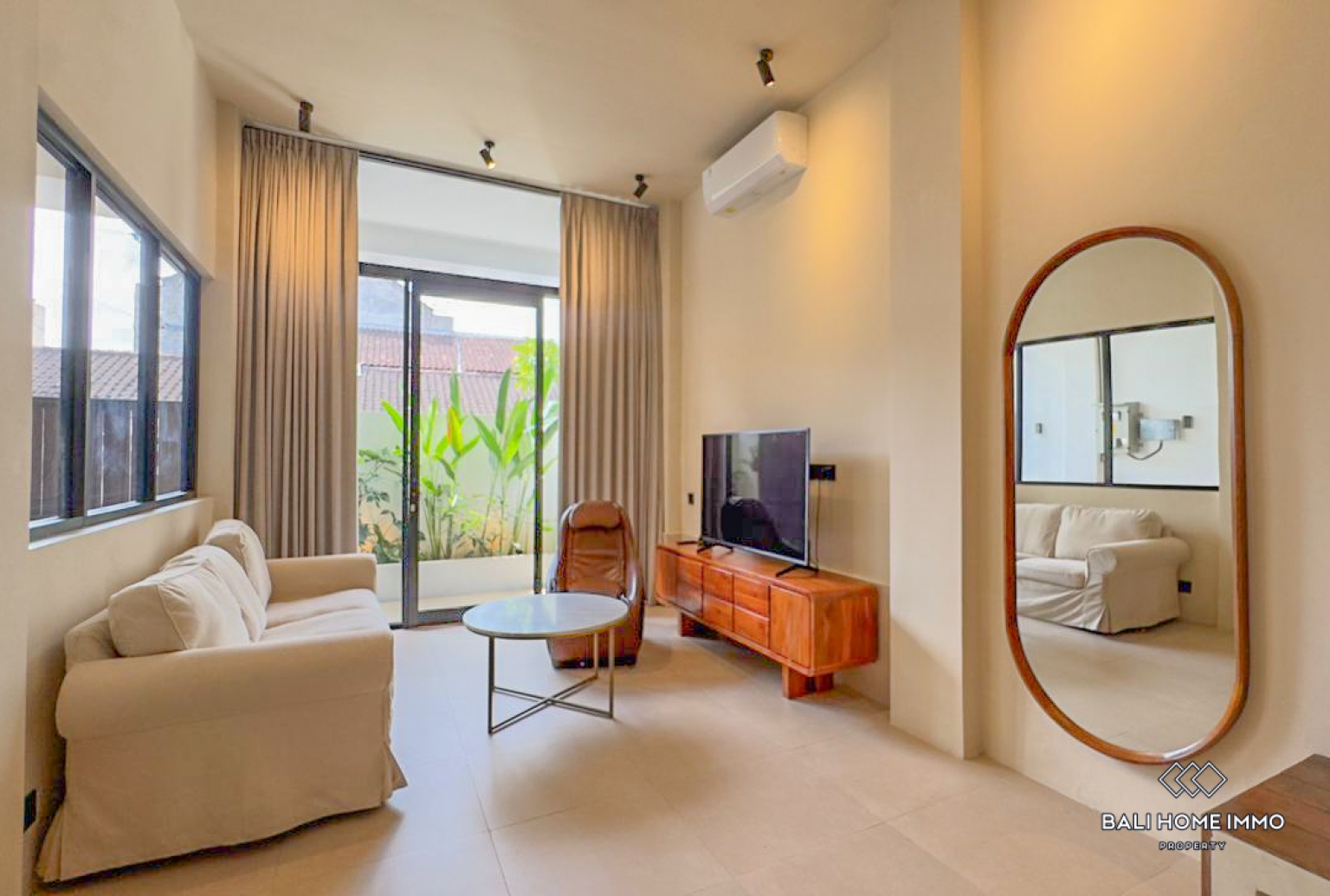 Beautiful 3 Bedrooms villa for yearly rental in Bali Canggu Berawa