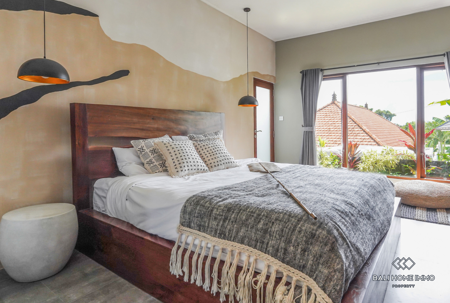 Beautiful 3 bedrooms villa for yearly rental in Bali - Canggu Padang linjong — image 13