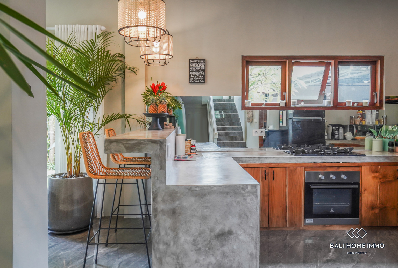 Beautiful 3 bedrooms villa for yearly rental in Bali - Canggu Padang linjong — image 10