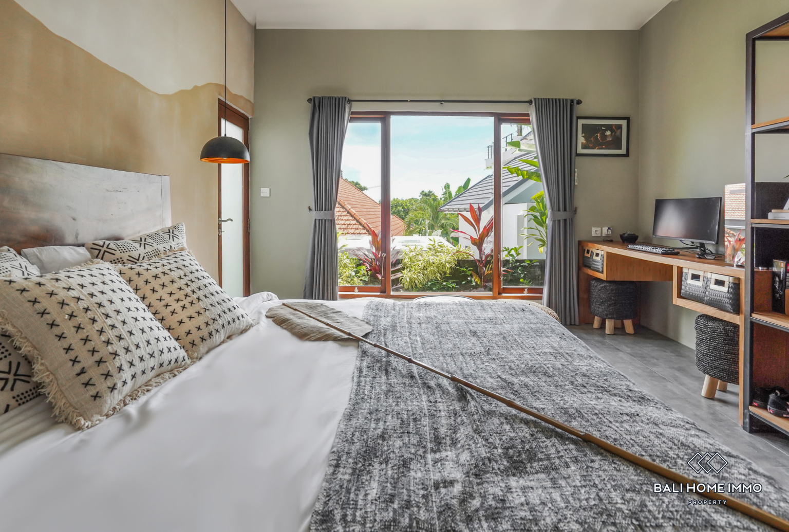 Beautiful 3 bedrooms villa for yearly rental in Bali - Canggu Padang linjong — image 16