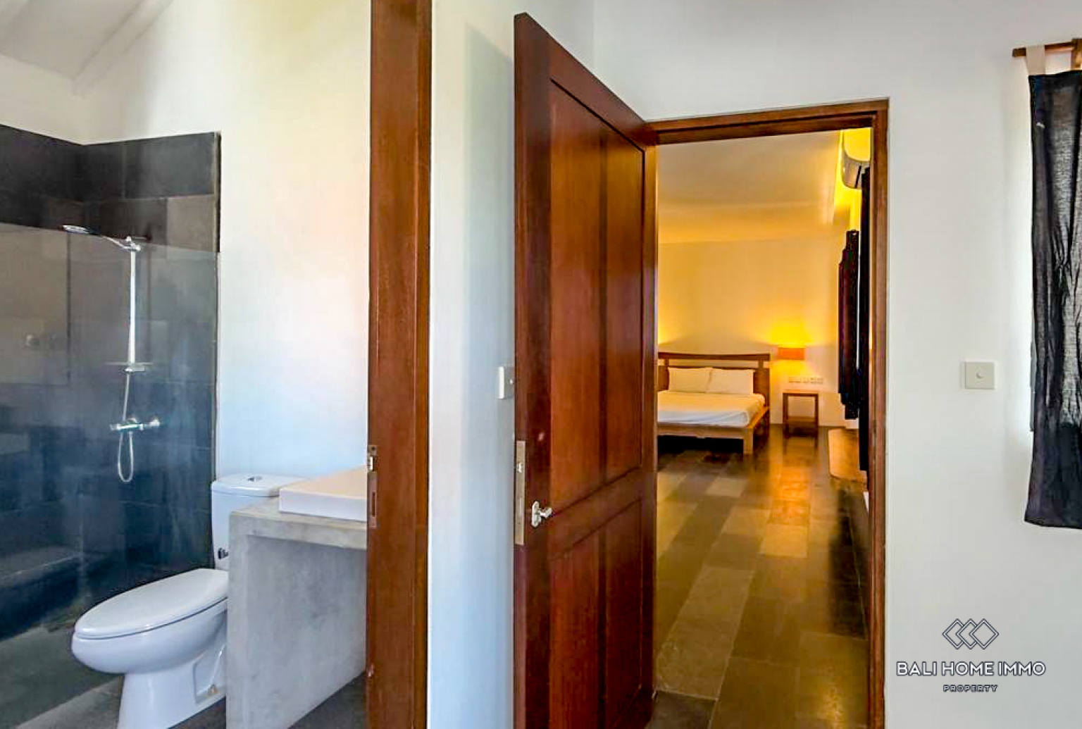 Beautiful 3 Bedrooms villa for Yearly rental in Bali Near Umalas and Berawa — image 18