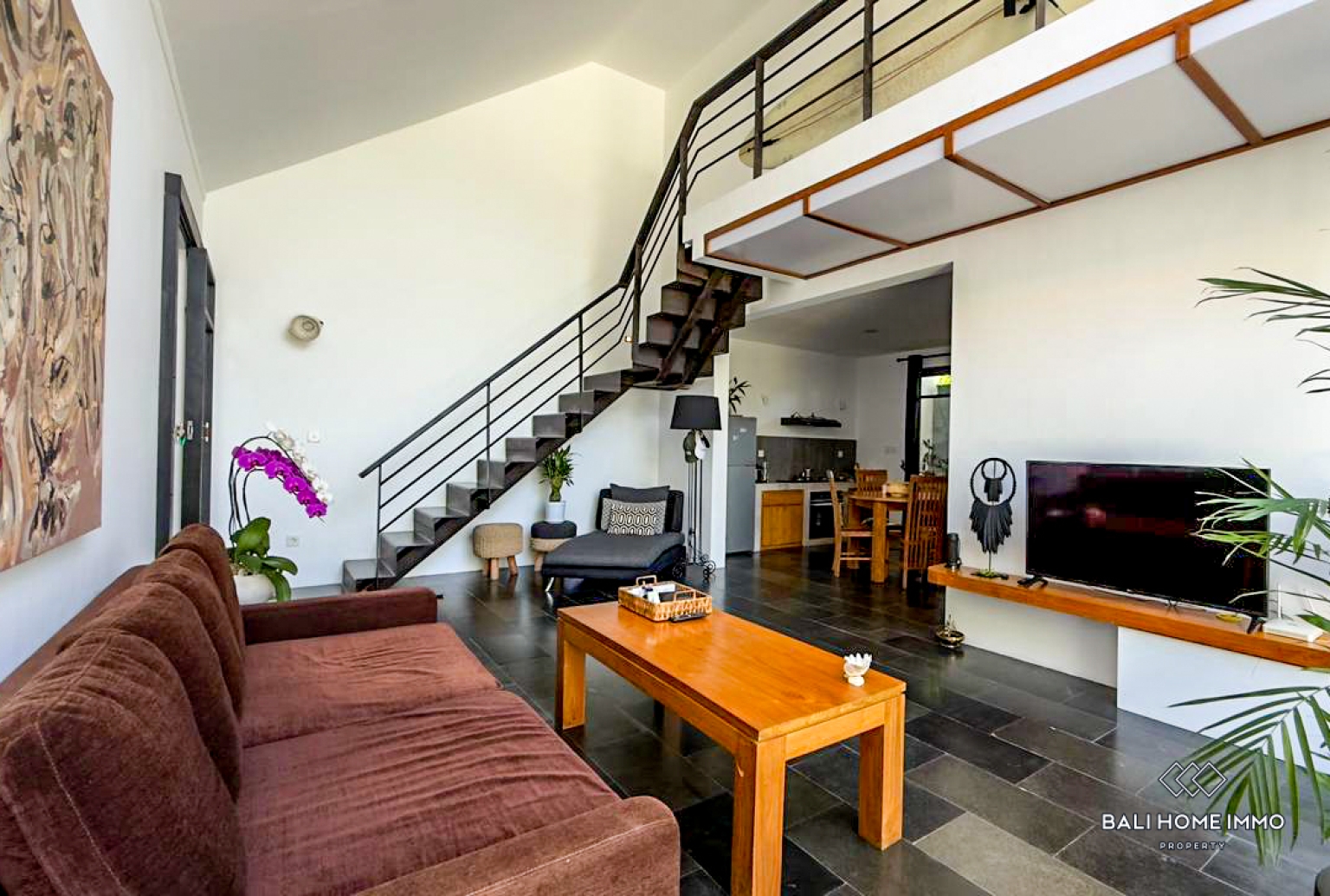 Beautiful 3 Bedrooms villa for Yearly rental in Bali Near Umalas and Berawa — image 4