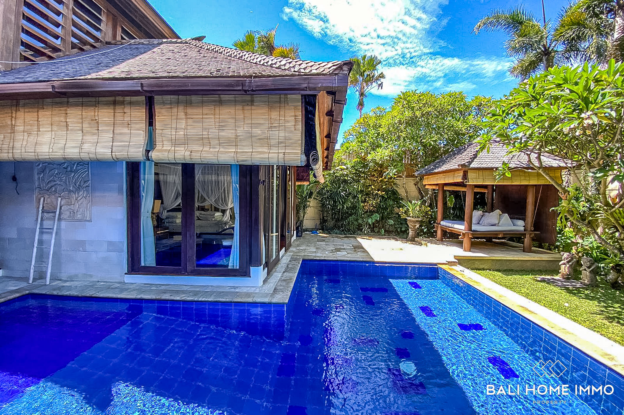 Beautiful 4 Bedroom villa for monthly rental in Bali Batu Belig — image 2