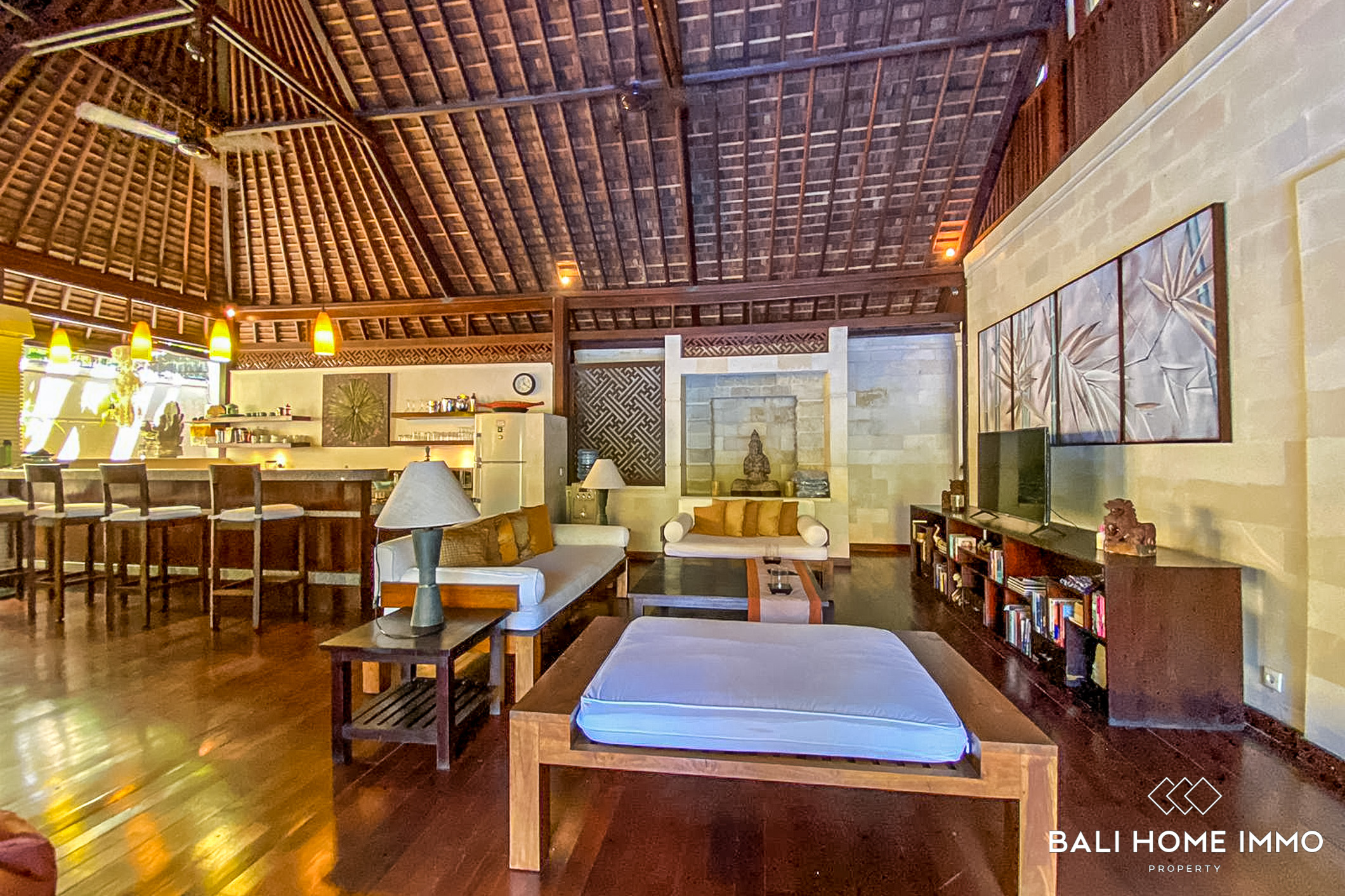 Beautiful 4 Bedroom villa for monthly rental in Bali Batu Belig — image 5