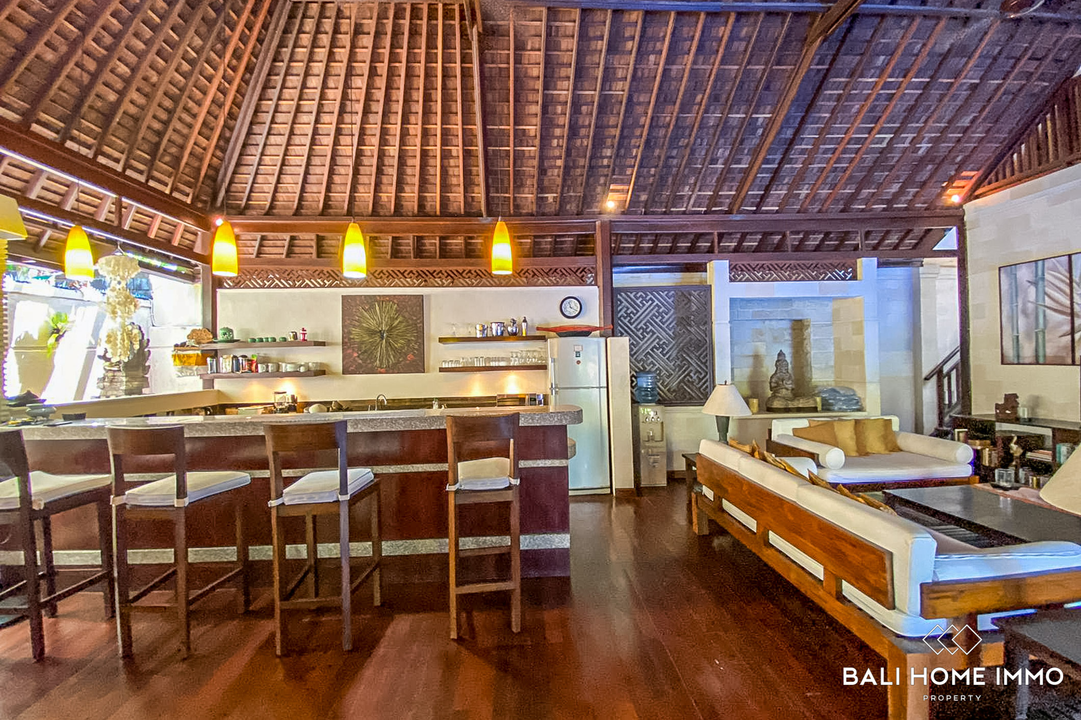 Beautiful 4 Bedroom villa for monthly rental in Bali Batu Belig — image 8