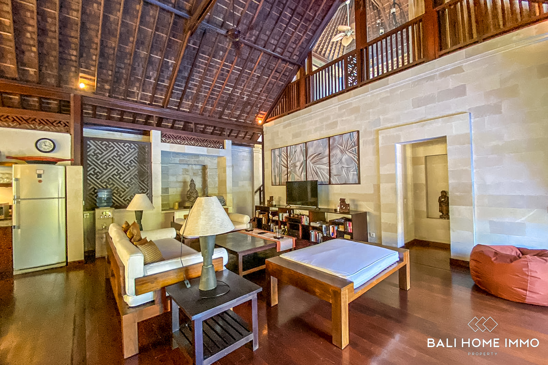 Beautiful 4 Bedroom villa for monthly rental in Bali Batu Belig — image 6