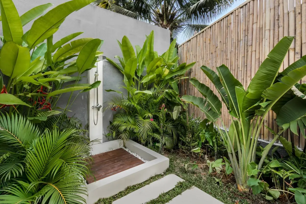 6 BR Stone Pool Retreat Ubud — 6BR Villa Rental in Ubud — image 15