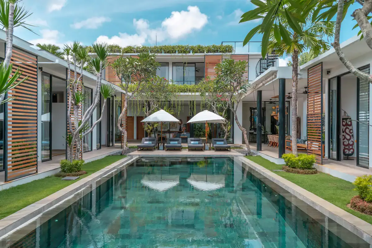 4 BR Walk-to-Beach Modern Villa Canggu — 4BR Villa Rental in Canggu