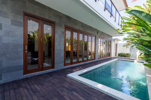 2BR Chic Berawa Villa | Pool & Bathtub, Near Cafés in Canggu, Bali — image 14