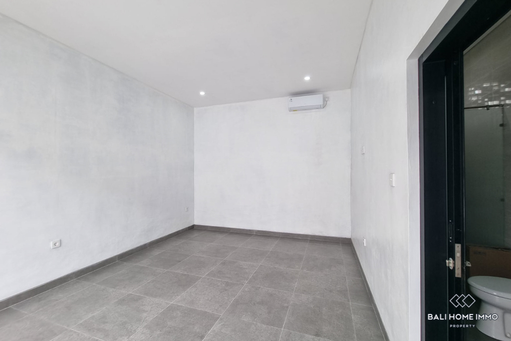 Brand New 2 Bedroom Villa for Yearly Rental in Bali Canggu Residential Side — image 8