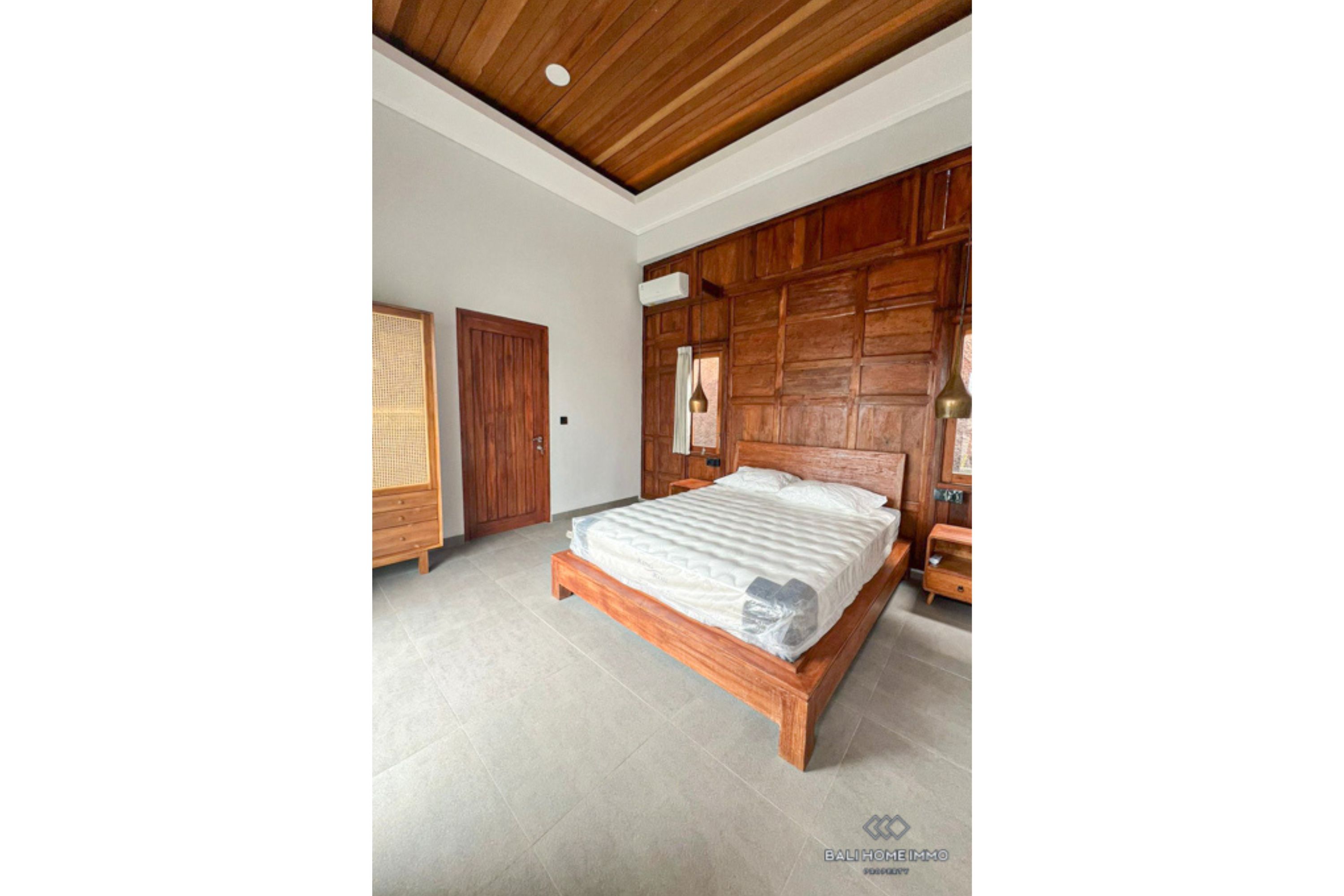 Brand New 2 Bedroom Villa for Yearly Rental in Bali Tanah Lot — image 5