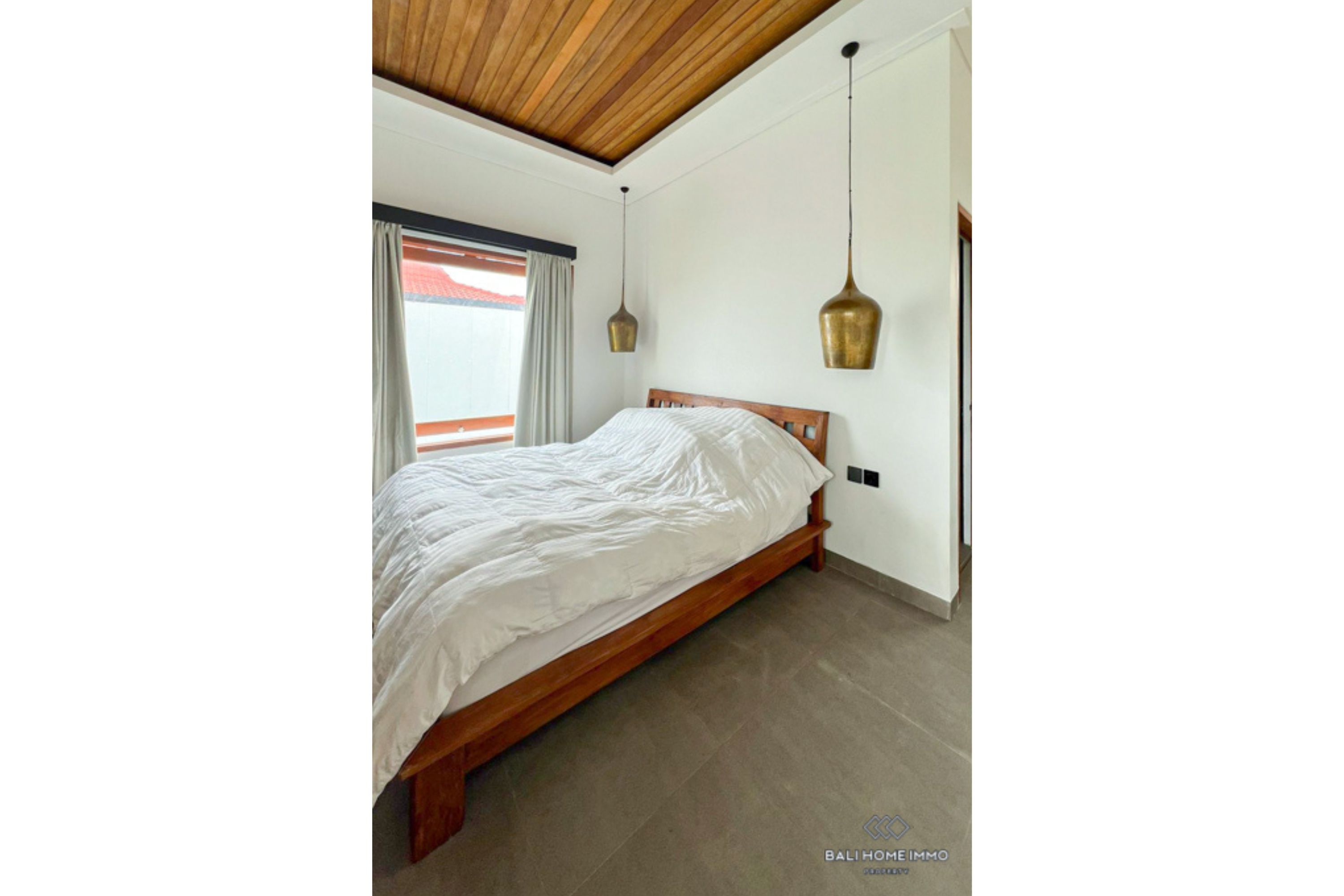 Brand New 2 Bedroom Villa for Yearly Rental in Bali Tanah Lot — image 4