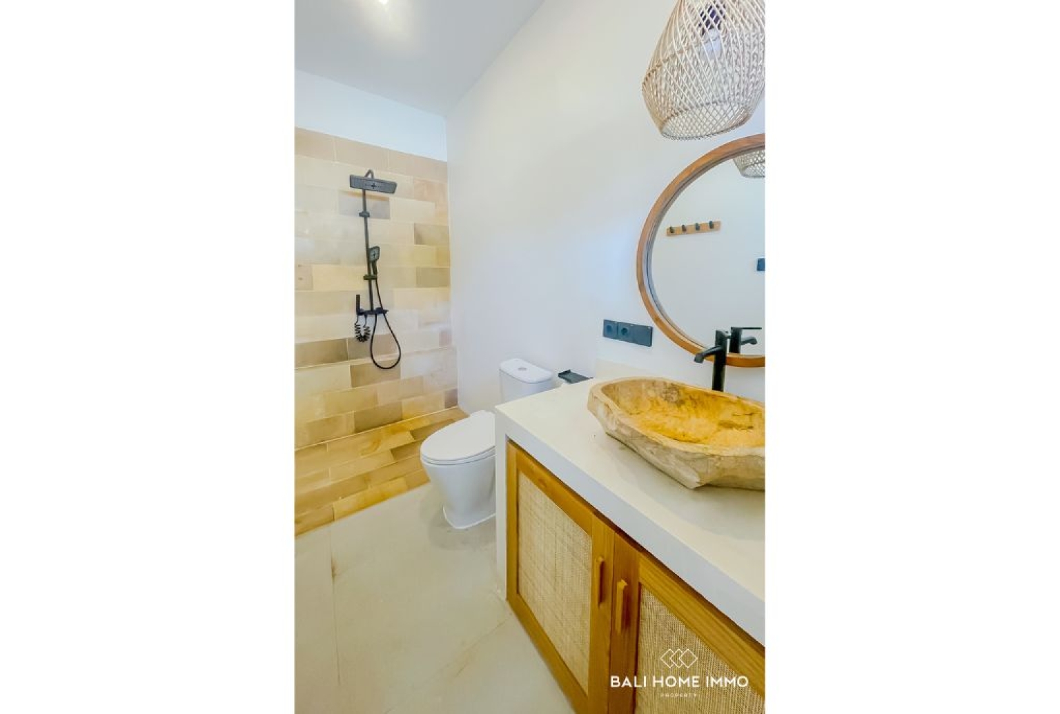 BRAND NEW 2 BEDROOM VILLA WITH HOT TUB FOR RENT IN UNGASAN — image 12