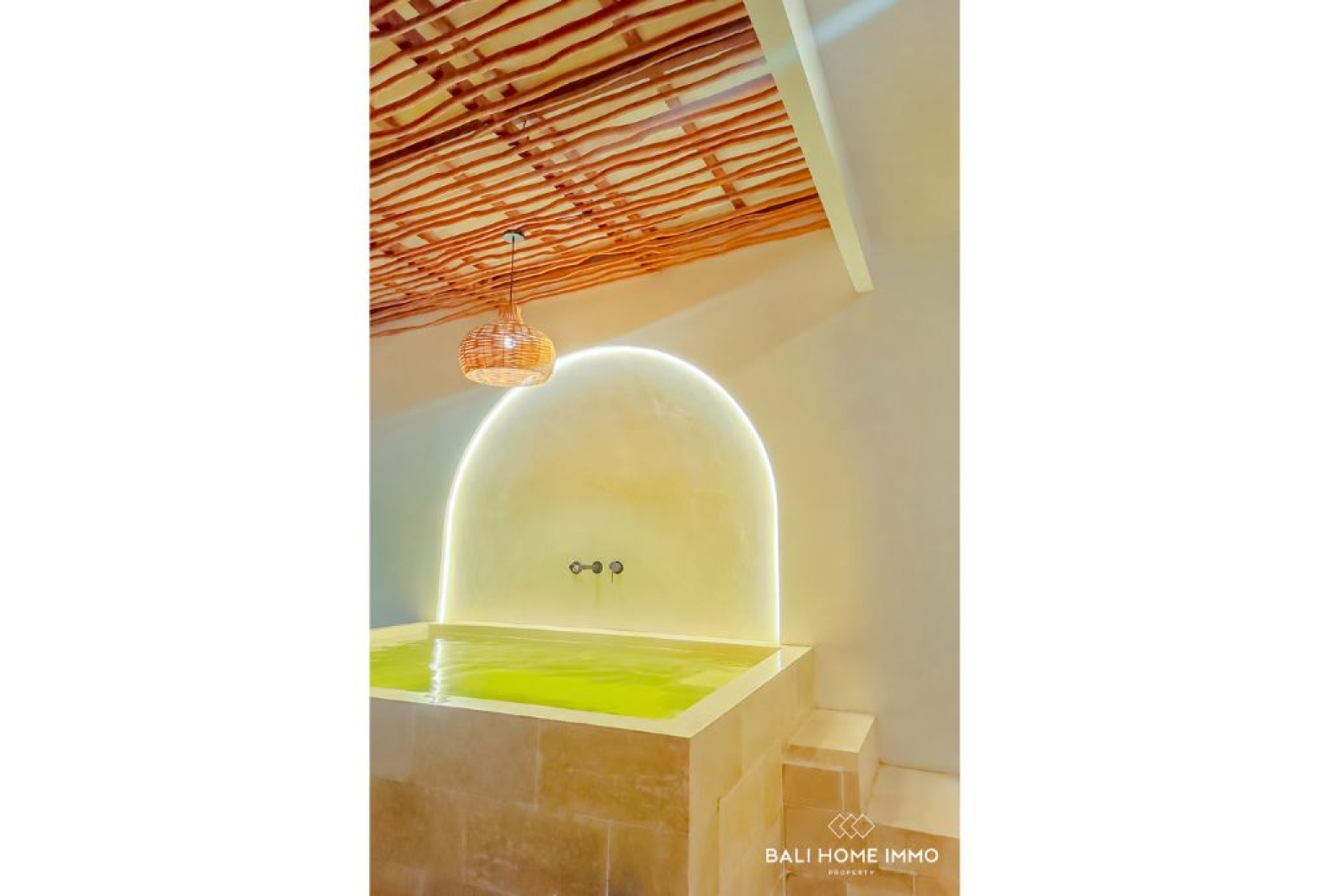 BRAND NEW 2 BEDROOM VILLA WITH HOT TUB FOR RENT IN UNGASAN — image 18