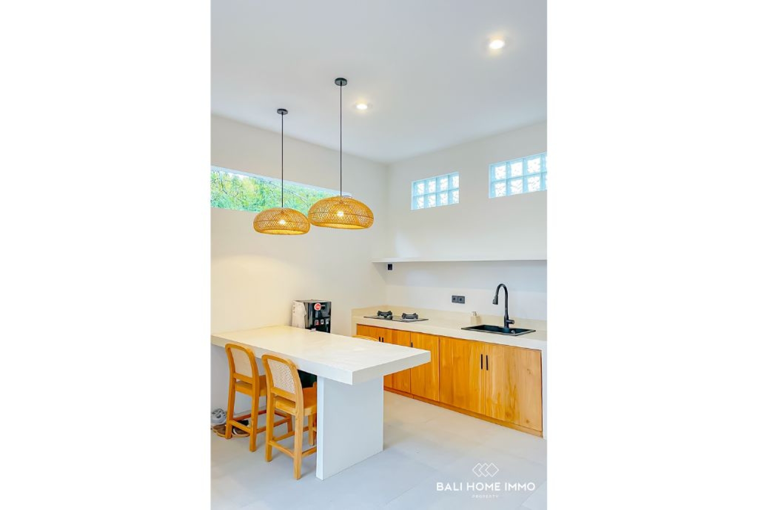 BRAND NEW 2 BEDROOM VILLA WITH HOT TUB FOR RENT IN UNGASAN — image 4