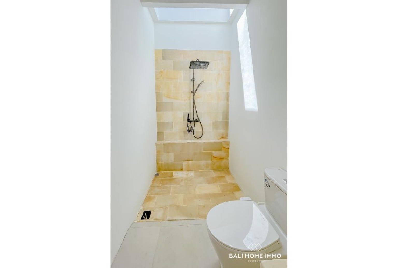 BRAND NEW 2 BEDROOM VILLA WITH HOT TUB FOR RENT IN UNGASAN — image 11