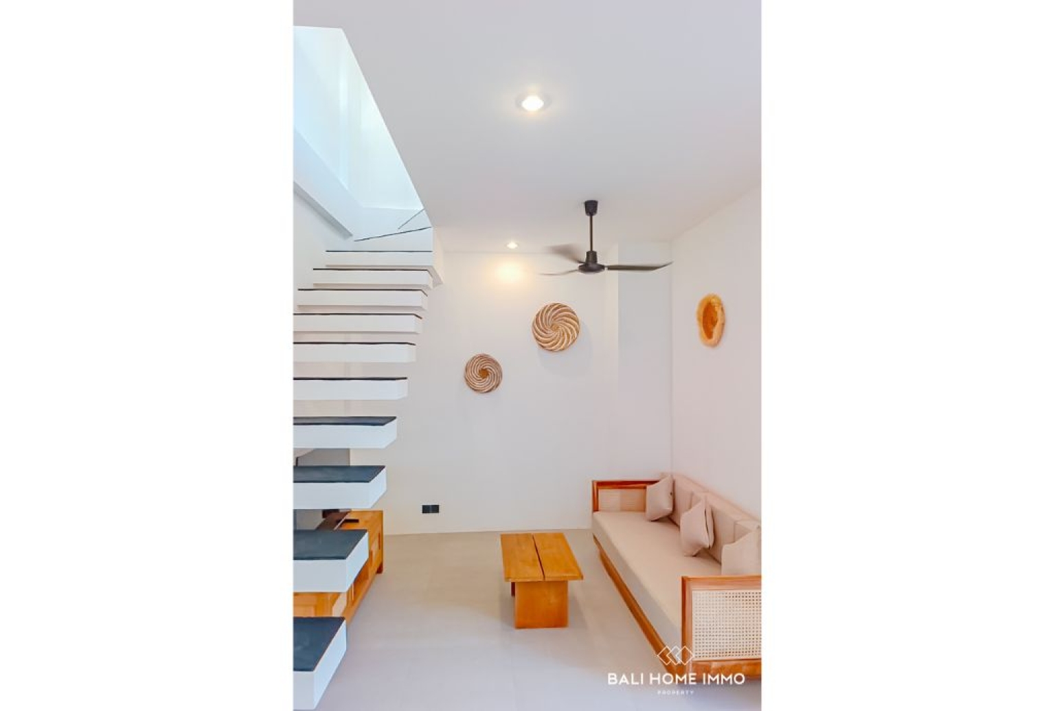 BRAND NEW 2 BEDROOM VILLA WITH HOT TUB FOR RENT IN UNGASAN — image 2