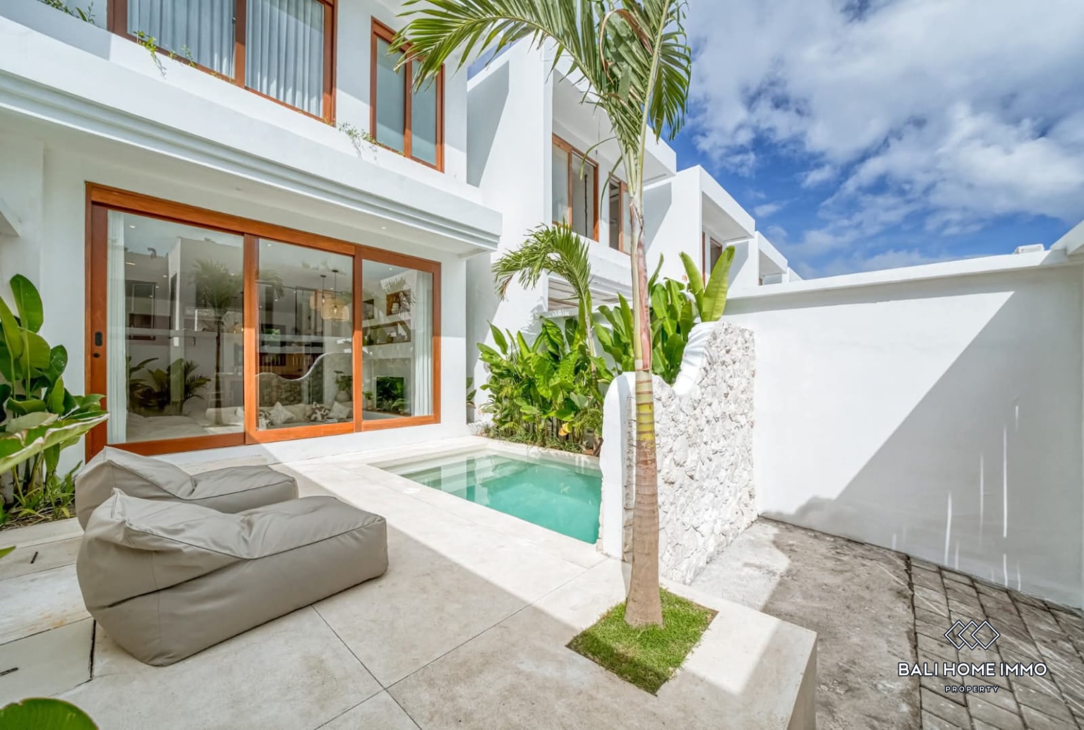 BRAND NEW 2 BEDROOMS VILLA FOR MONTHLY & YEARLY RENTAL IN BALI - ULUWATU