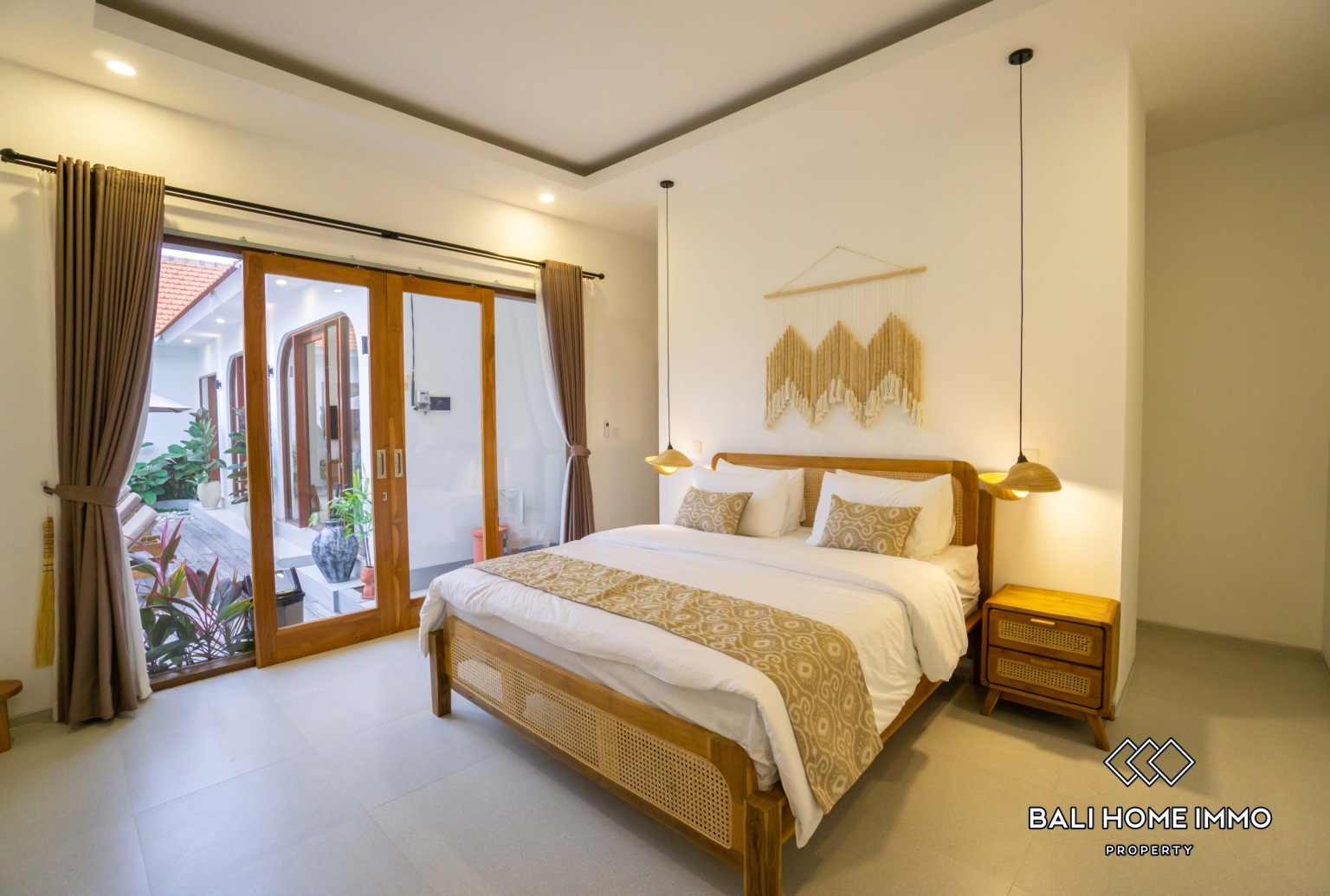 Brand New 3 Bedroom Family Villa for Rent in Umalas — image 9
