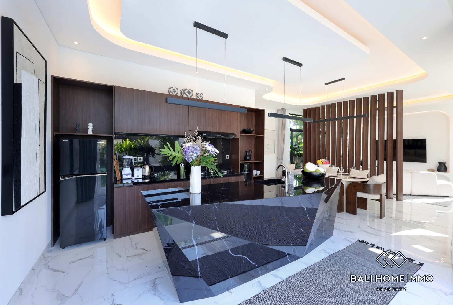 Brand New 3 Bedroom Modern Family Villa for Rent in Canggu Residential Side — image 6