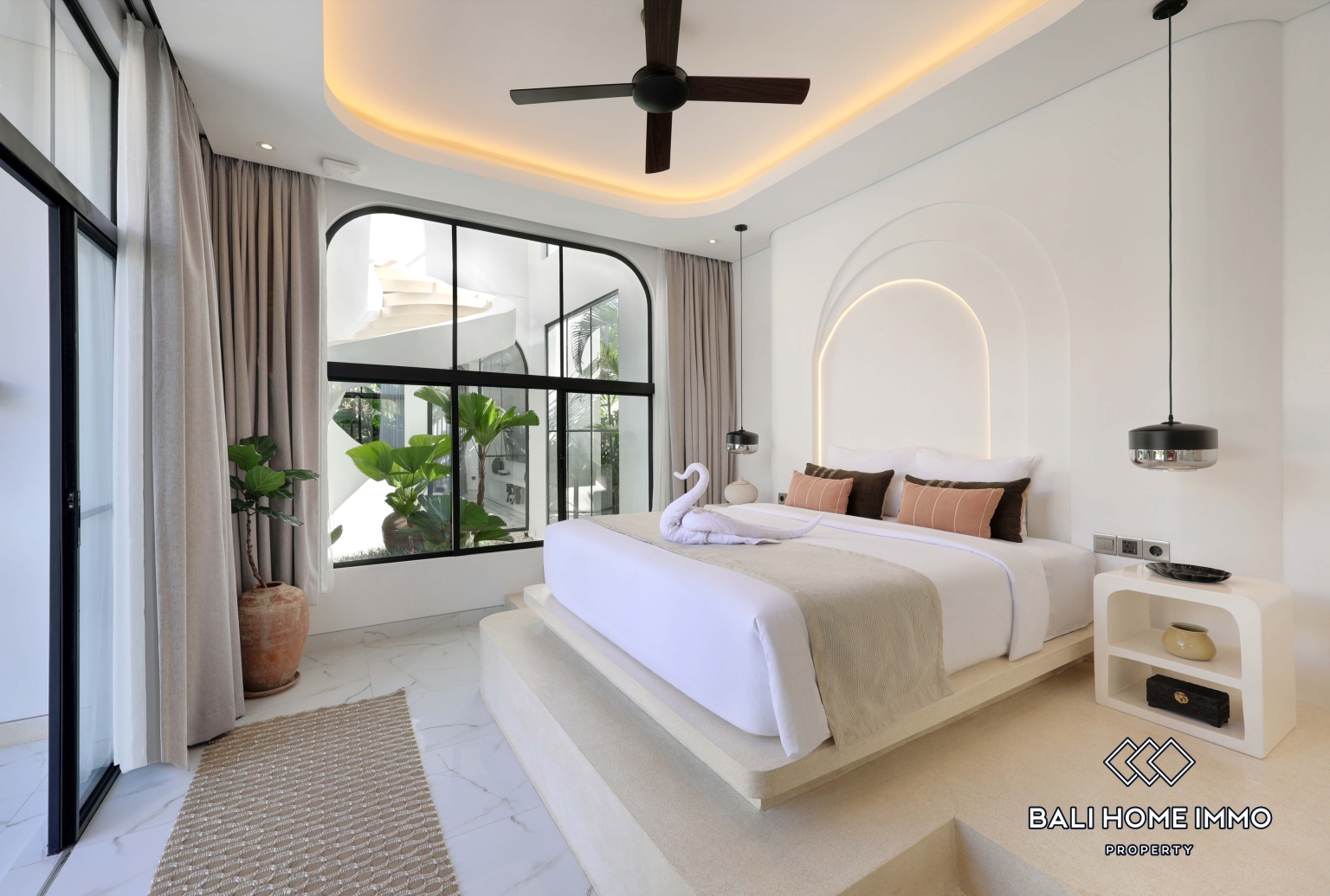Brand New 3 Bedroom Modern Family Villa for Rent in Canggu Residential Side — image 13