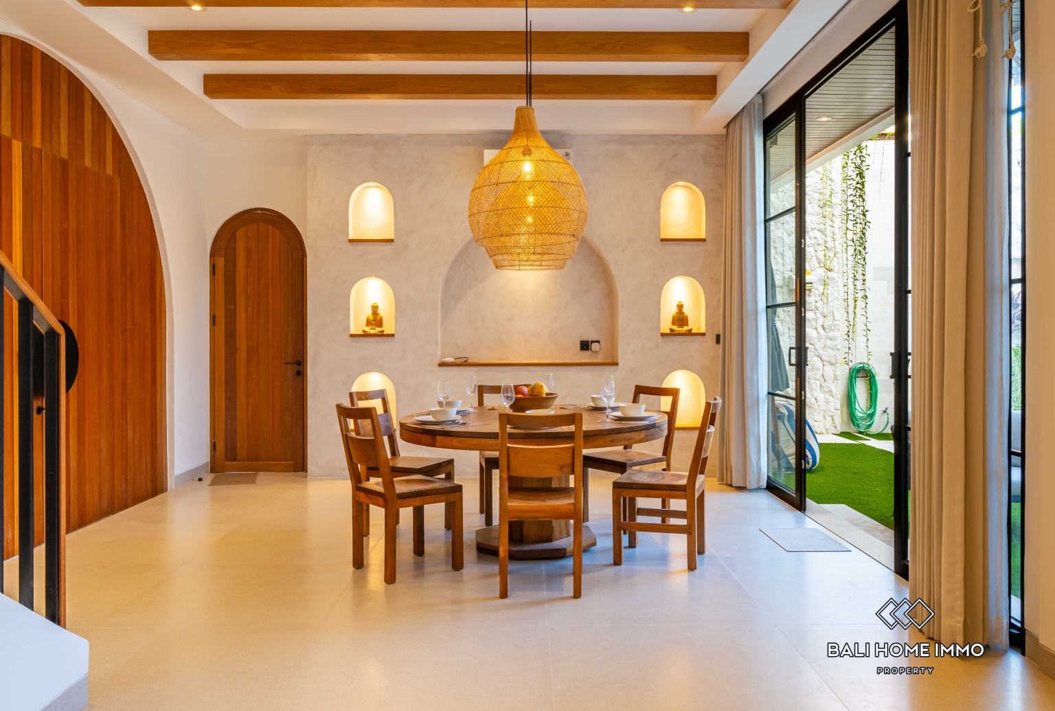 Brand New 3 Bedroom Modern Family Villa for Rent in Umalas — image 7