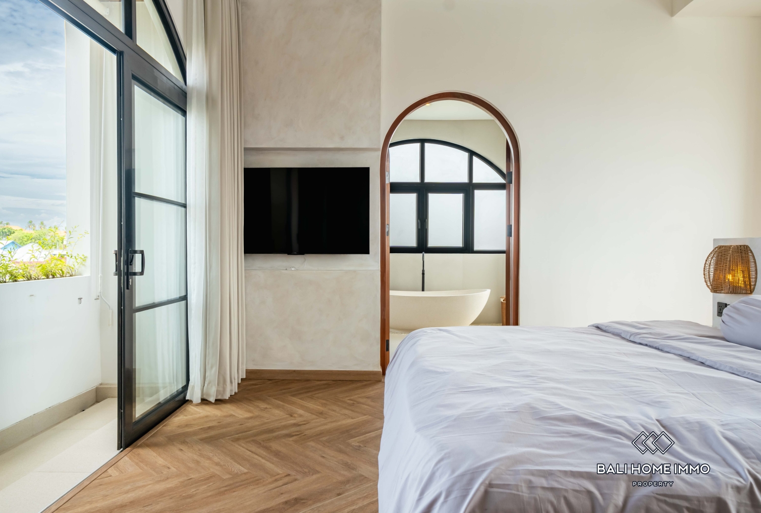 Brand New 3 Bedroom Modern Family Villa for Rent in Umalas — image 16