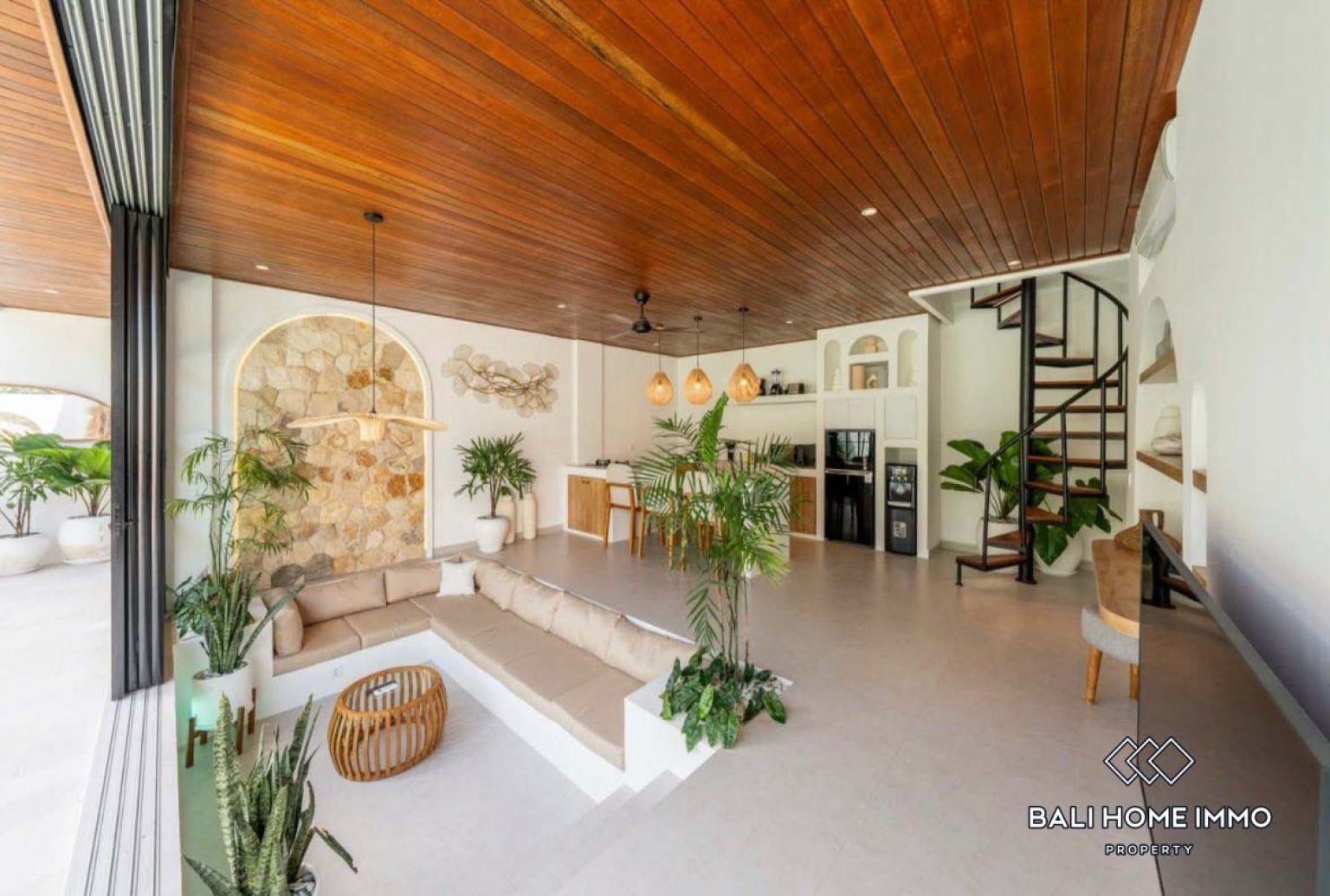 Brand New 3 Bedroom Villa for Rent in Pererenan Northside — image 2