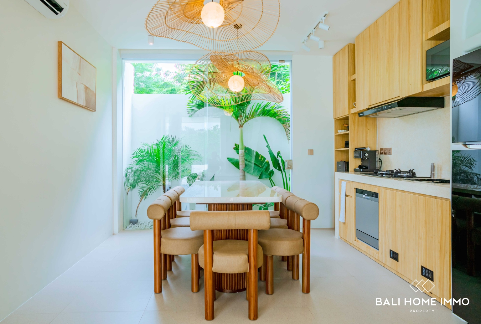 BRAND NEW 3 BEDROOMS VILLA FOR MONTHLY RENTAL IN BALI - PANDAWA — image 9