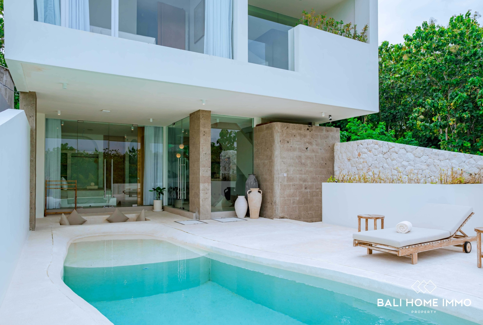 BRAND NEW 3 BEDROOMS VILLA FOR MONTHLY RENTAL IN BALI - PANDAWA — image 1