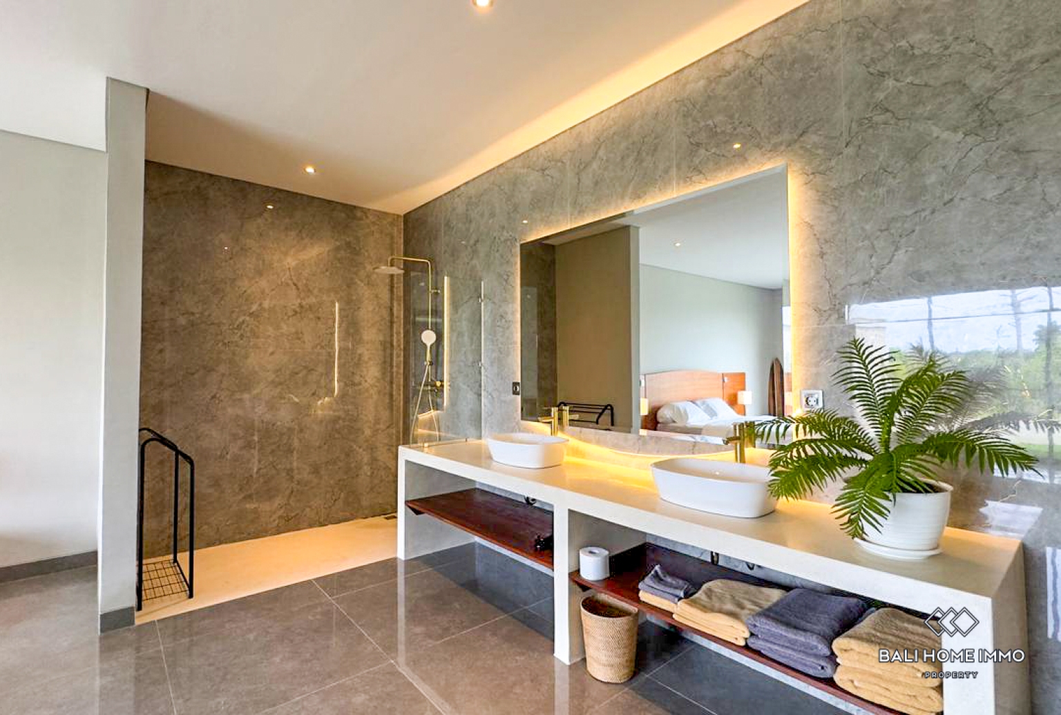 Brand new 3 Bedrooms villa for rentals in Bali Seminyak residential side — image 18